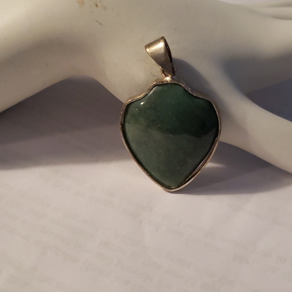 Vintage (80s) Green Agate Pendant